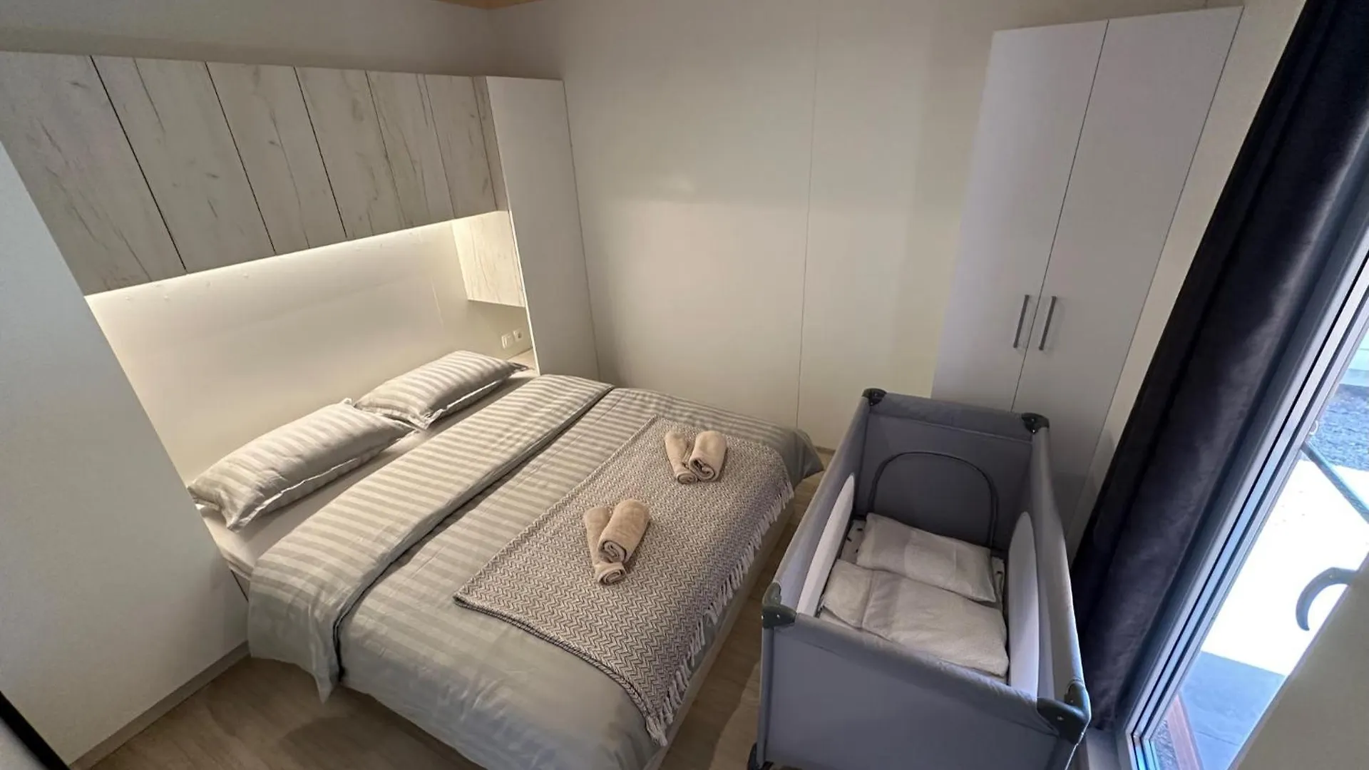 펜션 Villa Benisa Beach 드라게
